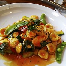 彩り野菜とアンチョビのオレキエッテ