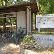 園内には杉並区立郷土博物館分館があります