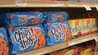 品揃えは豊富。車で！