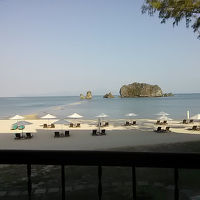 ピアノ演奏を聞きながら、眺める海