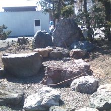 ちょっとした庭園風の場所もありました