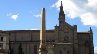 鉄道利用してフィレンツェに入ると最初に出合う芸術