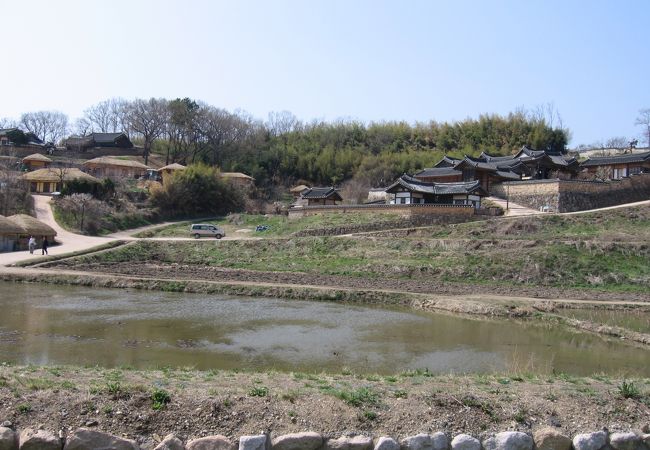 韓国の歴史村: 河回と良洞