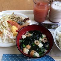 朝ブッフェは別手配にすると1000円。ちょっと高い。