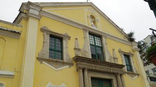 綺麗な教会です