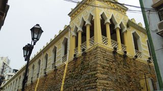 外側だけの見学です