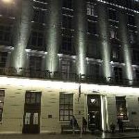 駅に近くて便利です