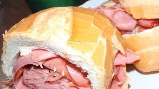 モルタデーラを食べるために