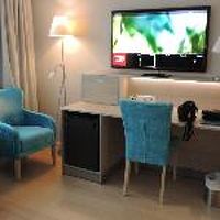 部屋はモダンできれい