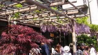 亀戸天神のお土産が買えます