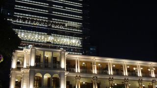 高価なジュエリーショップがたくさん！