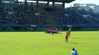 グランドにちかい