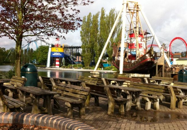 ドレイトン マナー テーマ パーク