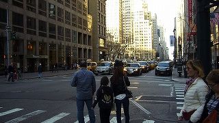 いわずとしれた観光ストリート