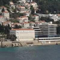 旧市街からのホテルの全景です