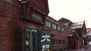 小樽市指定歴史的建造物　第６３号　旧篠田倉庫 
