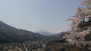 写真などでよくみかける　ザ・白川郷な景色