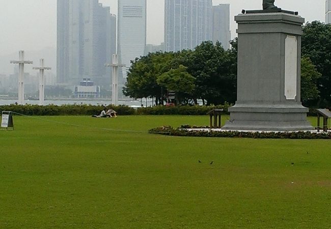マカオからフェリーで香港到着時に見える公園