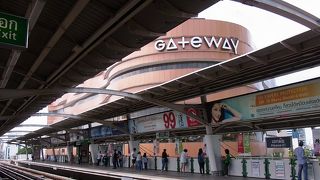 市内移動に便利、冷房ききすぎなのでご注意を。