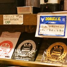 ちょっと欲しくなったネイビーバーガーTシャツ★