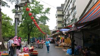 地元密着型の朝市