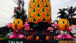 パイナップル食べ放題