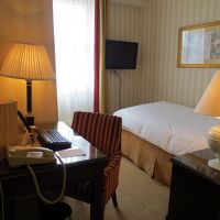 小さいけれど清潔なかわいらしい部屋です