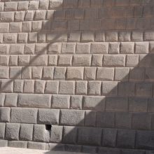 再利用されているインカ時代の外壁