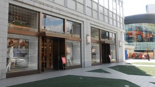 六本木の街に合うお洒落なお店