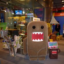 人気のキャラクターがお出迎え