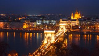 夕暮れのペストの街並みがきれい