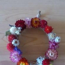 一部花が取れてしまいましたが、リースです。