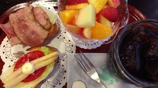 つい行ってしまう、老舗の喫茶店。