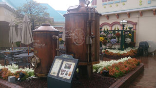 イクスピアリ4階、ランチ＋サラダバーでお得なお店。