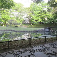 かつて水戸藩の書院が置かれていた「内庭」です