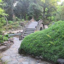 「円月橋」です