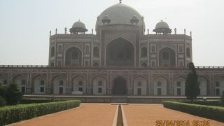 ムガール帝国2代フマユーン帝の墓です。