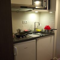 簡易キッチン。一人だと十分です。