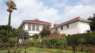 外交官のぜいたくな暮らしぶりがよくよく分かる