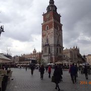 中央広場に残る一つの塔