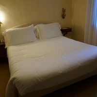 ダブルベッドのお部屋でした。