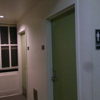 共同バス・トイレ入り口