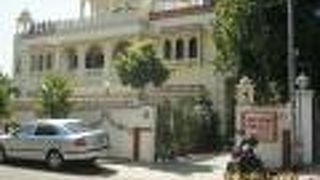 クリシュナーパレス - ヘリテージブティックホテル