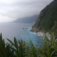 どんより曇っていました。海はきれいです。