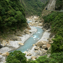 美しい景観です。石は大理石です