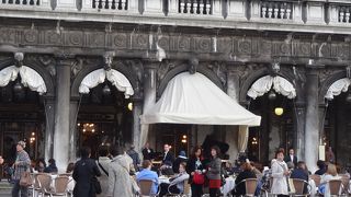 「旅情」に出てくるカフェ