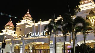 夜の輝き 澳門を歩く