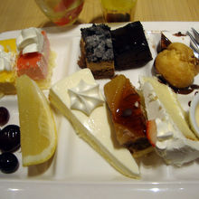 お皿に盛ったメニュー