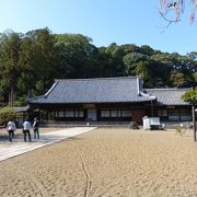 丈六寺 --- 徳島市内にありますが、徳島県内でも屈指の名刹です。国重文の建物多数。