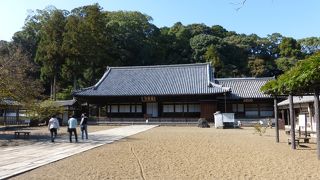 丈六寺 --- 徳島市内にありますが、徳島県内でも屈指の名刹です。国重文の建物多数。
